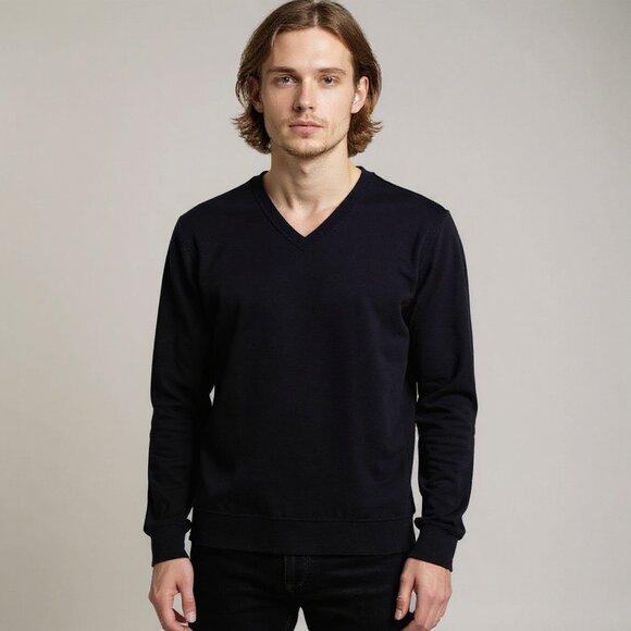Turnbury Extra Fine Merino Wool Black V Neck Sweater Size Medium - Picture 1 of 9